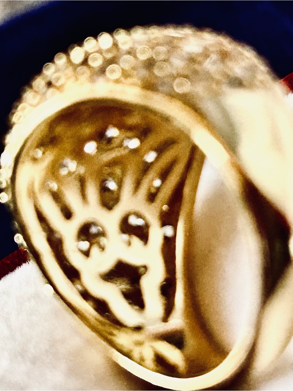 Elegant Gold tone Pavé Ring - Women Jewelry - Picture 6 of 6